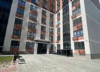 Продается 3-комнатная квартира, 79.3 м2, Воронеж, улица Пескова, 6