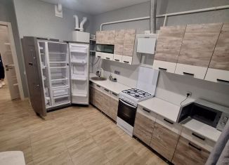 Сдается в аренду двухкомнатная квартира, 75 м2, Анапа, Крестьянская улица, 27к4