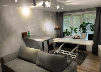 Сдаю в аренду 2-ком. квартиру, 42.6 м2, Санкт-Петербург, Школьная улица, 17