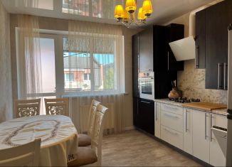 Сдаю 2-комнатную квартиру, 71.9 м2, Калининград, улица Партизана Железняка, 9