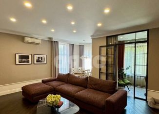 Продается трехкомнатная квартира, 130 м2, Ростов-на-Дону, улица Максима Горького, 130