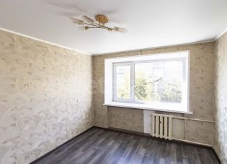 Продается 2-ком. квартира, 51.9 м2, Тюмень, улица 50 лет Октября, 33