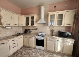 Продаю 2-комнатную квартиру, 64.3 м2, Крым, проспект Ленина, 49