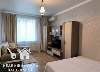 Продаю однокомнатную квартиру, 45 м2, Горячий Ключ, улица Мира, 18А