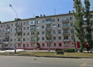 Продаю 1-ком. квартиру, 52 м2, Воронеж, Ленинский проспект, 7/4