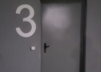 Продаю гараж, 10 м2, Удмуртия, проспект Конструктора М.Т. Калашникова, 9к2