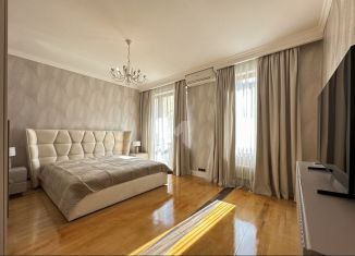 Продаю 3-ком. квартиру, 138 м2, Москва, Страстной бульвар, 10к1, Страстной бульвар