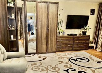 Продаю 4-комнатную квартиру, 90 м2, Дзержинск, улица Щорса, 19