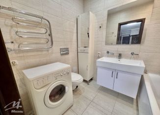 Трехкомнатная квартира на продажу, 97.2 м2, Барнаул, улица Попова, 113