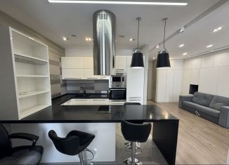 Продаю квартиру студию, 38 м2, Барнаул, Партизанская улица, 55