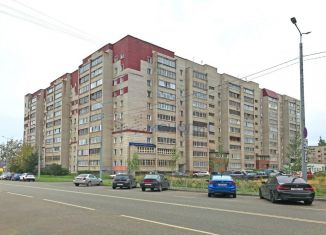 Продам трехкомнатную квартиру, 61 м2, Киров, улица Сурикова, 41