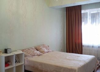 Сдаю в аренду однокомнатную квартиру, 50 м2, Махачкала, проспект Амет-хана Султана, 37