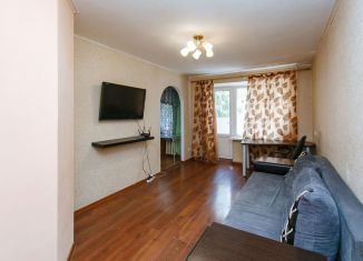 Продается трехкомнатная квартира, 62 м2, Республика Башкортостан, улица Левитана, 14/4