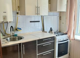 Сдаю в аренду 1-ком. квартиру, 30 м2, Йошкар-Ола, улица Зарубина, 15, микрорайон Вашский
