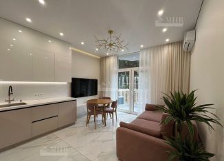 Продам 1-комнатную квартиру, 57 м2, Ялта, Московская улица, 15к4