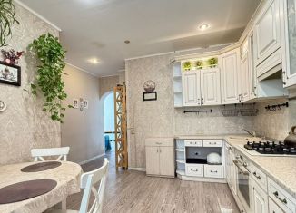 4-ком. квартира на продажу, 90.6 м2, Северодвинск, проспект Ленина, 48