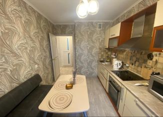 Продаю 1-ком. квартиру, 42 м2, Кириши, Плавницкий бульвар, 8