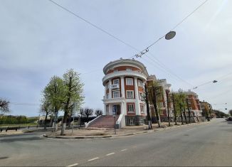 Сдам 3-ком. квартиру, 104.4 м2, Тверь, набережная Степана Разина, 2