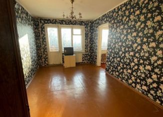 Продается 3-комнатная квартира, 69.7 м2, Республика Башкортостан, улица Адмирала Ушакова, 62