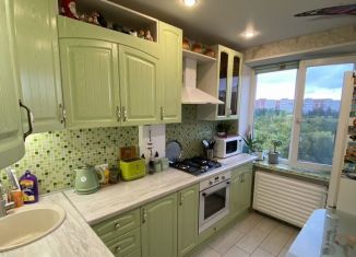 Продается 3-ком. квартира, 59.7 м2, Республика Башкортостан, улица Рабкоров, 2/3