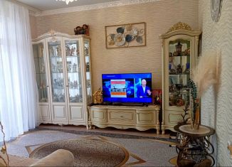 Продается 2-комнатная квартира, 61 м2, Крымск, улица Маршала Жукова, 48Г, ЖК Черемушки