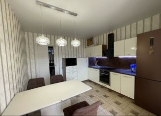 Аренда двухкомнатной квартиры, 65 м2, Иваново, улица Кузнецова, 8