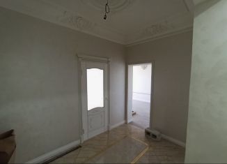 Продаю 1-ком. квартиру, 50 м2, Махачкала, Гапцахская улица, 14