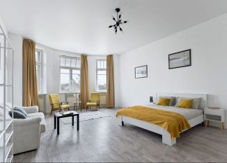 3-ком. квартира в аренду, 99 м2, Санкт-Петербург, 16-я линия Васильевского острова, 15/57