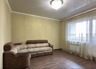 Продаю трехкомнатную квартиру, 60 м2, Астрахань, улица Николая Островского, 152