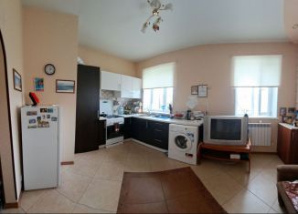 Продается однокомнатная квартира, 57.5 м2, Котлас, улица 28-й Невельской дивизии, 6А