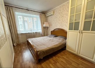 3-комнатная квартира на продажу, 76.1 м2, Ижевск, улица Ленина, 42