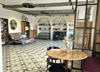 Аренда помещения свободного назначения, 100 м2, Санкт-Петербург, метро Маяковская, Моховая улица, 27-29