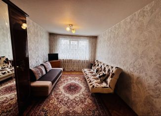 Сдача в аренду 2-ком. квартиры, 50.9 м2, Татарстан, улица Декабристов, 87