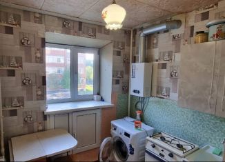 Продается 1-ком. квартира, 28.5 м2, Кумертау, улица Мажита Гафури, 9