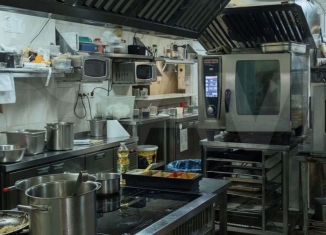 Продам торговую площадь, 75 м2, Краснодарский край, улица Красных Партизан, 1/4к4