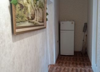 Аренда 2-ком. квартиры, 45 м2, Грозный, проспект Ахмат-Хаджи Абдулхамидовича Кадырова, 117