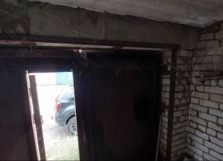 Продаю гараж, 21 м2, Волгоград, улица 40 лет ВЛКСМ, 45