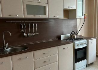 Сдача в аренду 1-ком. квартиры, 40 м2, Пермь, улица Генерала Черняховского, 57