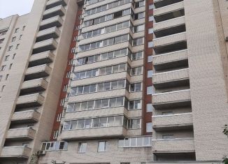 Сдается двухкомнатная квартира, 60 м2, Санкт-Петербург, улица Типанова, 34к1