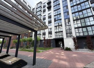 Продаю двухкомнатную квартиру, 57.5 м2, Калининград