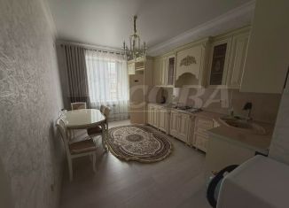 Сдается 3-ком. квартира, 90 м2, Дербент, Приморская улица, 42