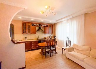 Продажа 2-комнатной квартиры, 65.1 м2, Ульяновск, улица Розы Люксембург, 1Б