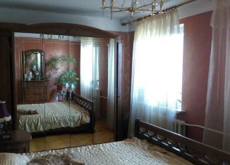 Продажа 5-ком. квартиры, 84.5 м2, Махачкала, улица Тулпара Мусалаева, 8