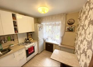 Продается двухкомнатная квартира, 43.2 м2, Новоалтайск, Барнаульская улица, 2