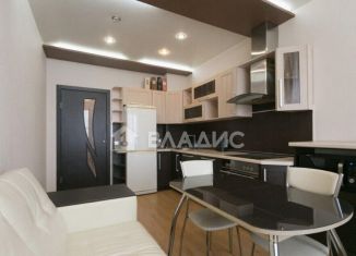 Продаю 2-комнатную квартиру, 72.4 м2, Благовещенск, улица Калинина, 4