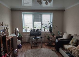 Продам 3-ком. квартиру, 61 м2, Старый Оскол, микрорайон Молодогвардеец, 17