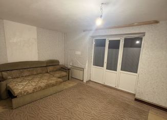 Сдам в аренду 1-ком. квартиру, 30 м2, Грозный, улица Ю.П. Погуляева, 32