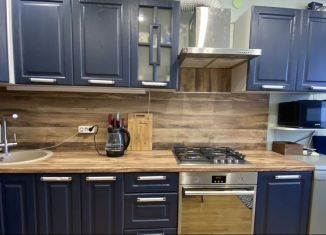 Продам 1-комнатную квартиру, 45 м2, Череповец, Ленинградская улица, 21