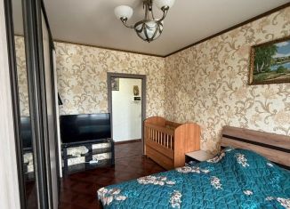 Продам 2-ком. квартиру, 48.7 м2, Ставрополь, Октябрьская улица, 202