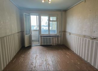 Продается 1-комнатная квартира, 32.6 м2, Среднеуральск, улица Строителей, 10